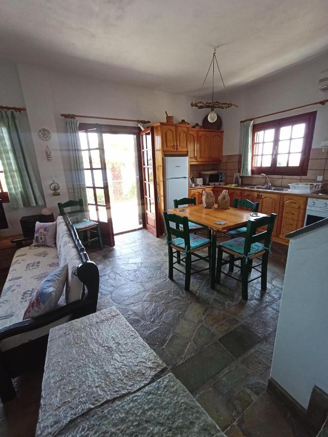 Villa Mariana โคโรนิ ภายนอก รูปภาพ